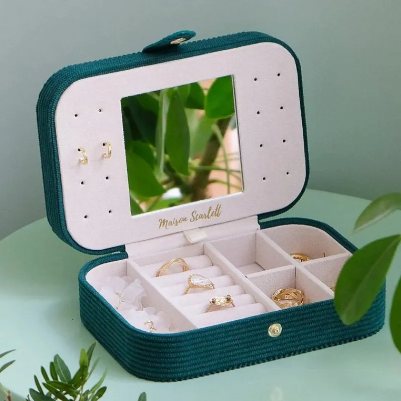 Les Bijoux|Les Accessoires<Maison Scarlett Boîte à Bijoux de Voyage Brigitte Velours Côtelé Vert,