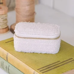 Les Bijoux|Les Accessoires<Maison Scarlett Mini Boîte à Bijoux de Voyage Marie Moumoute Blanc,