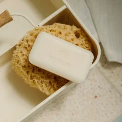 Les Soins|Coin Lavabo<Kerzon Savon Solide Surgras Petit Grain,