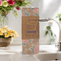 Les Soins<mas du roseau Savonnette infusée au Cynorrhodon,